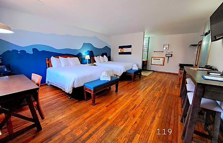 Photo 1 of 6 of 1 Queen Bed