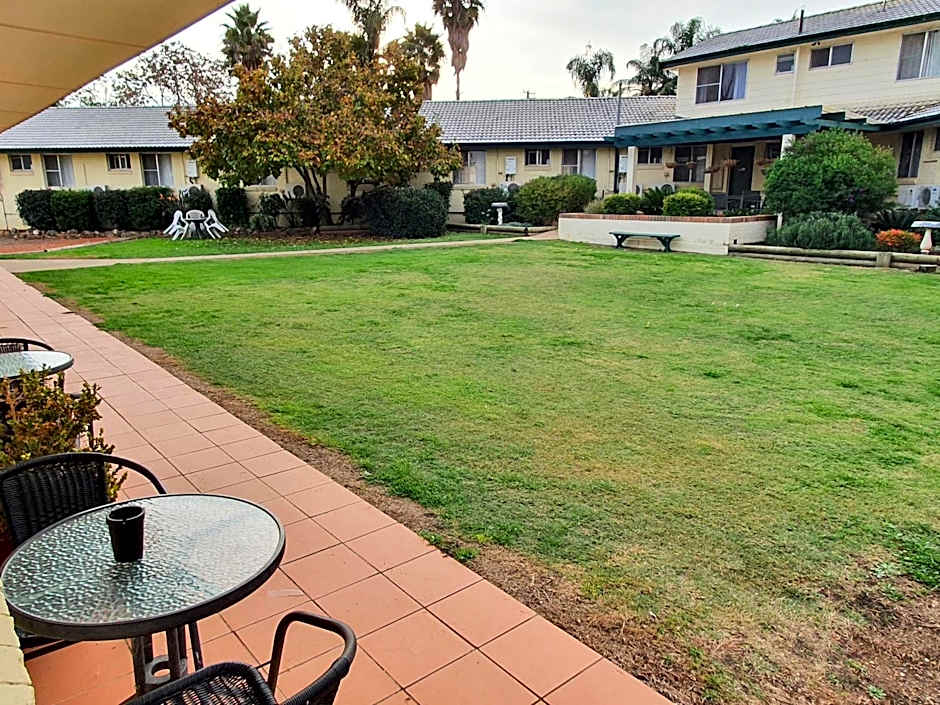 McNevins Tamworth Motel