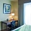 Cobblestone Hotel and Suites - Jefferson