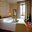 De La Pace- Sure Hotel Collection by Best Western