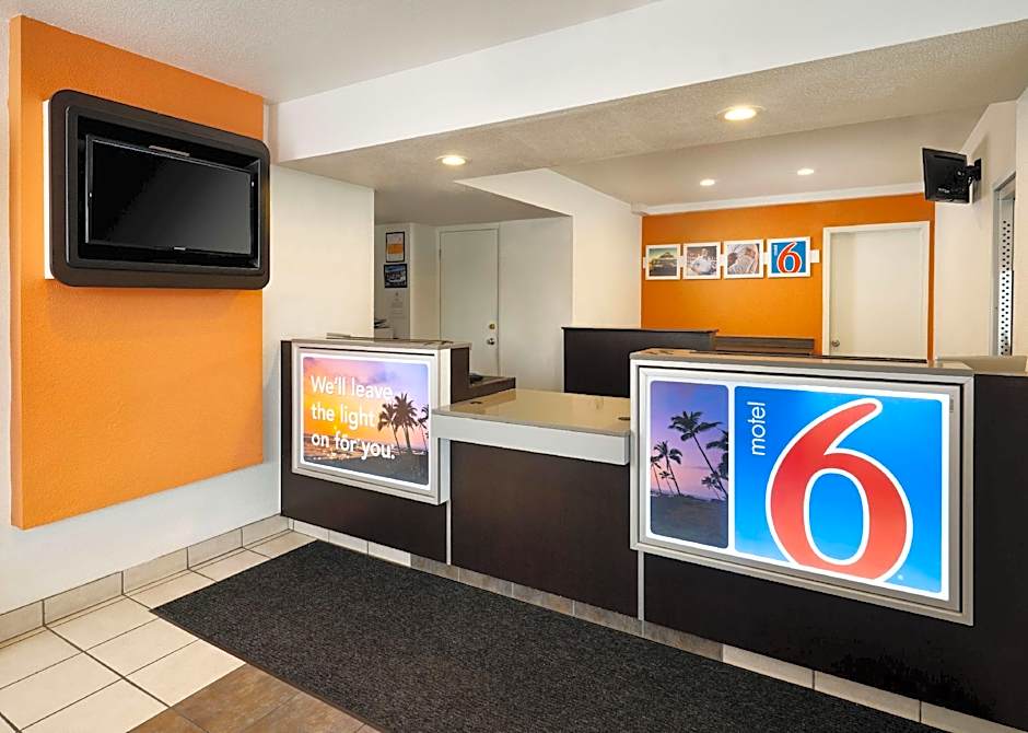 Motel 6 Pismo Beach