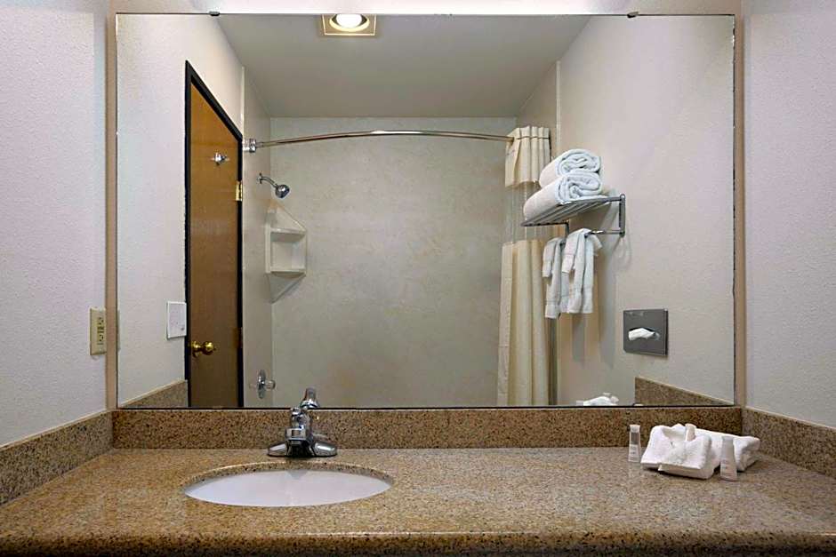 Baymont by Wyndham Seattle/Kirkland WA
