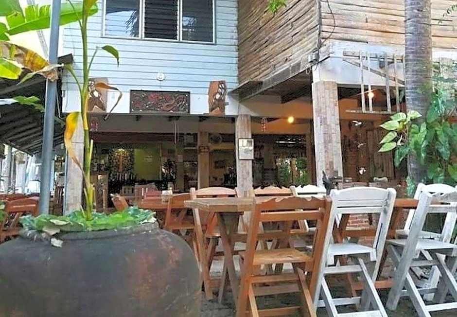 Sabaidee House