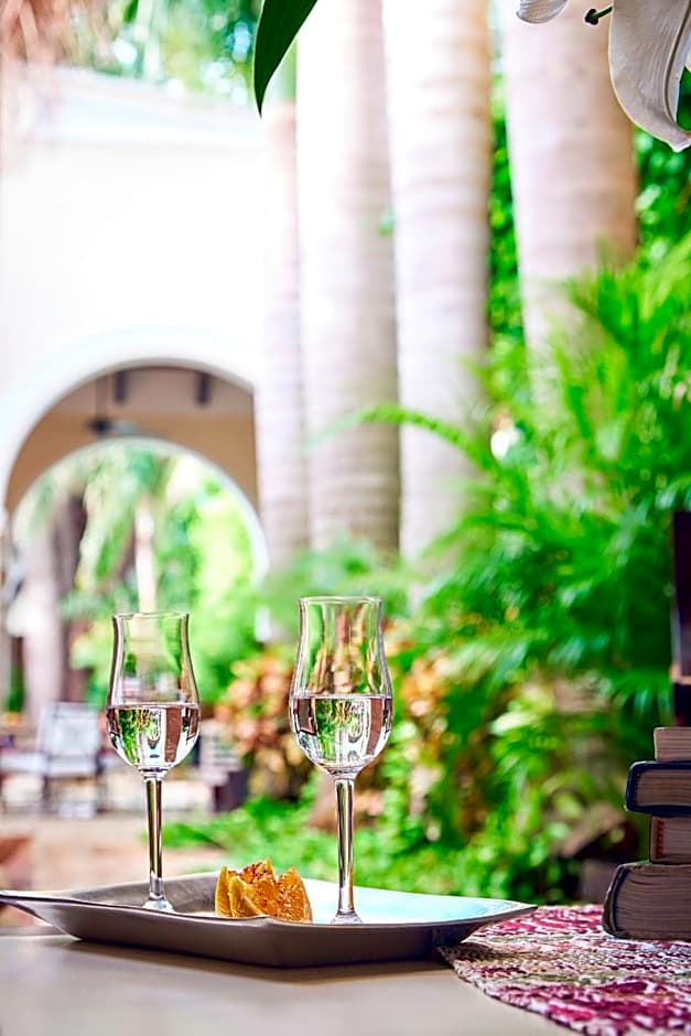 Casa Lecanda Boutique Hotel