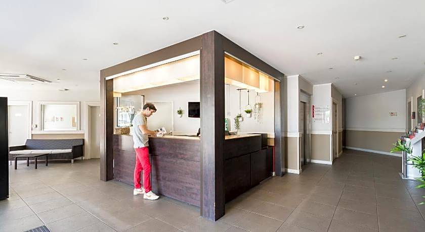Park & Suites Village Aix-Le Rousset