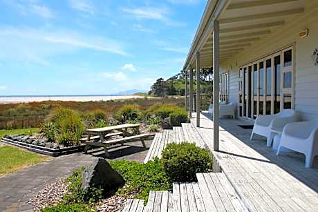Pakiri Beach Holiday Park