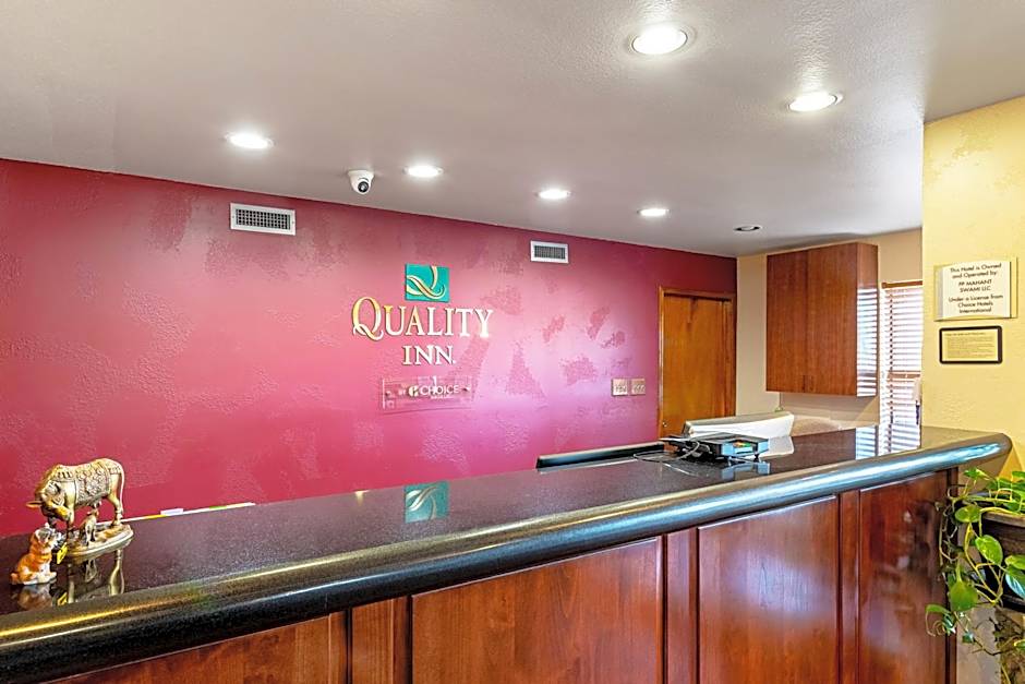 Quality Inn Three Rivers