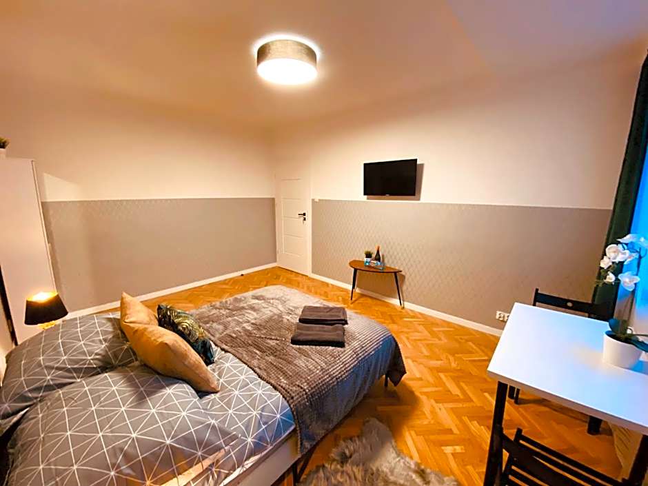 ClickTheFlat Karmelicka Apart Rooms