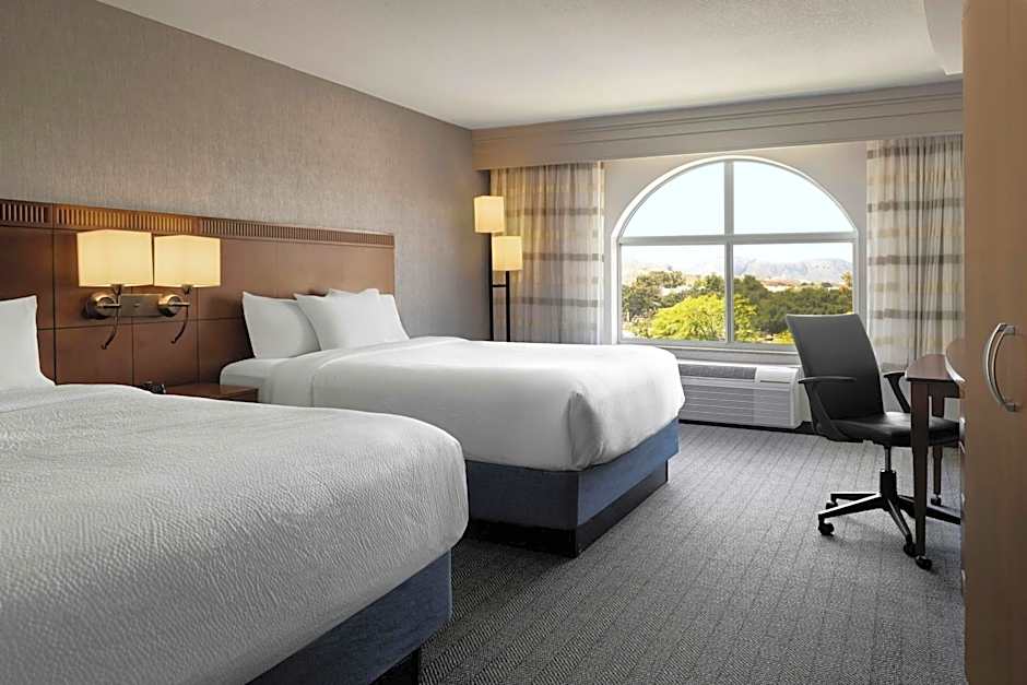 Courtyard by Marriott Ventura Simi Valley