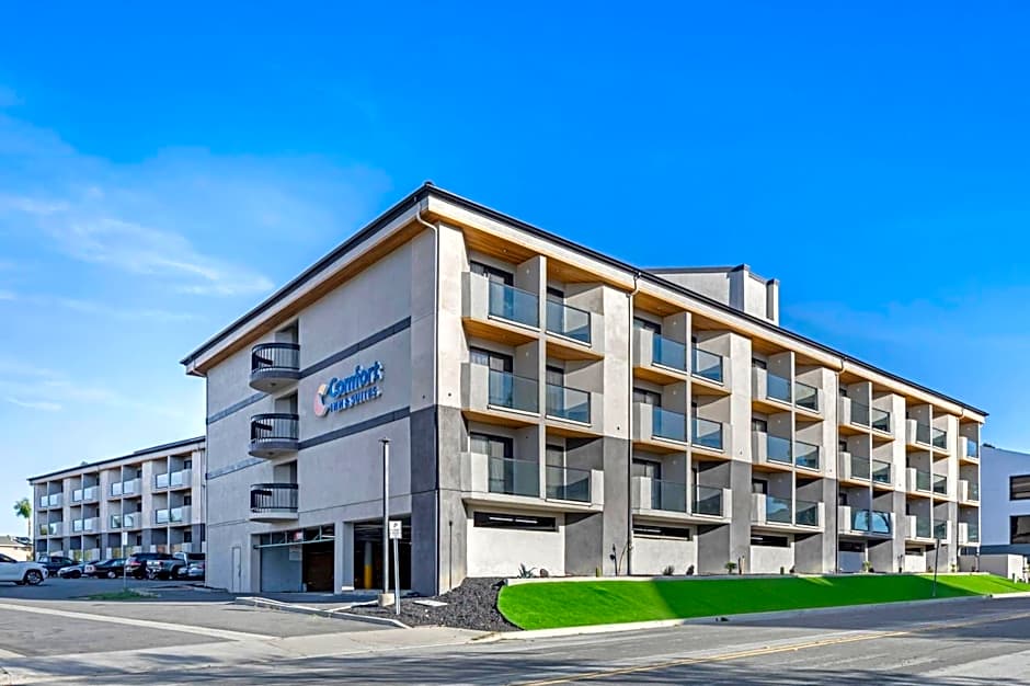 Comfort Inn & Suites Irvine Spectrum