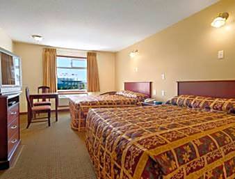 2 Queen Beds Deluxe Room Non-Smoking