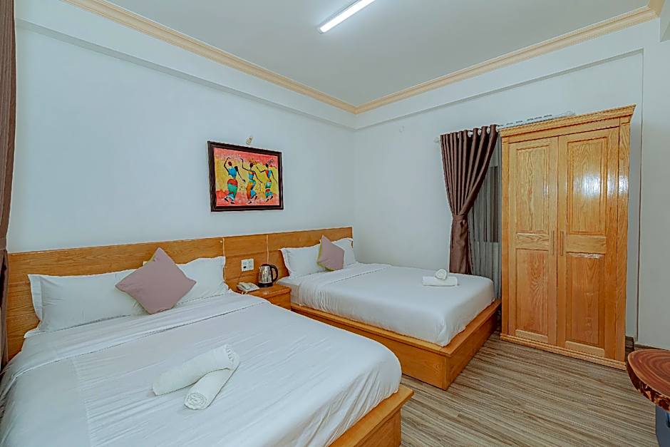 Ken's Backpackers Hotel