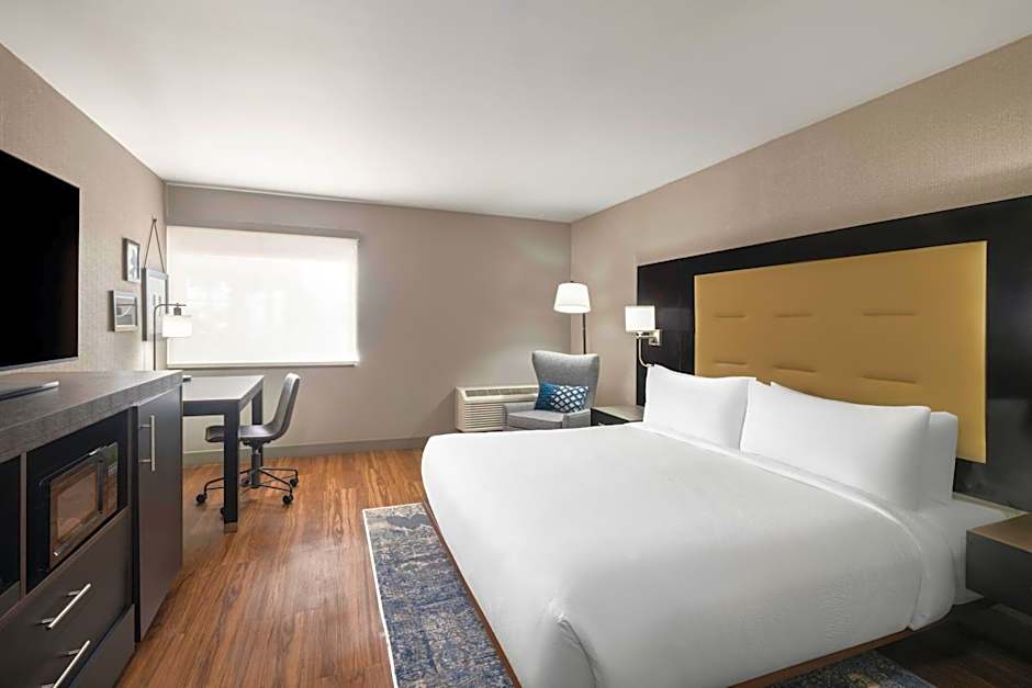 Four Points by Sheraton Rock Springs