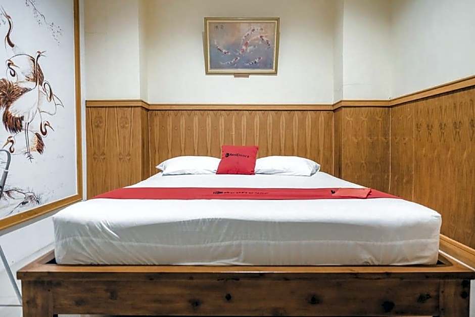 RedDoorz near Kartini Mall Lampung