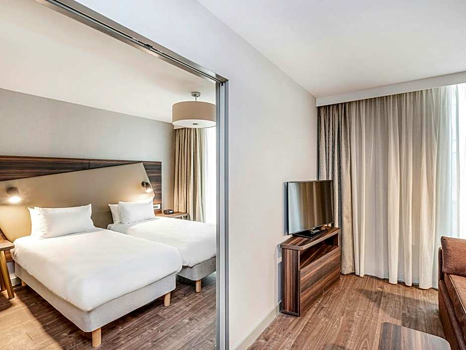 Aparthotel Adagio Leicester