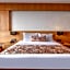 Summit Montana Suites & Spa at Mall