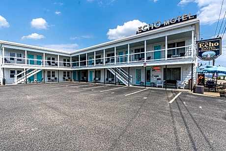 Echo Motel