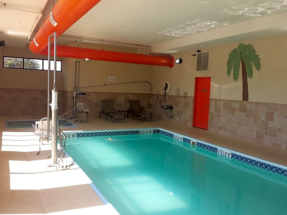 Holiday Inn Quincy, an IHG Hotel
