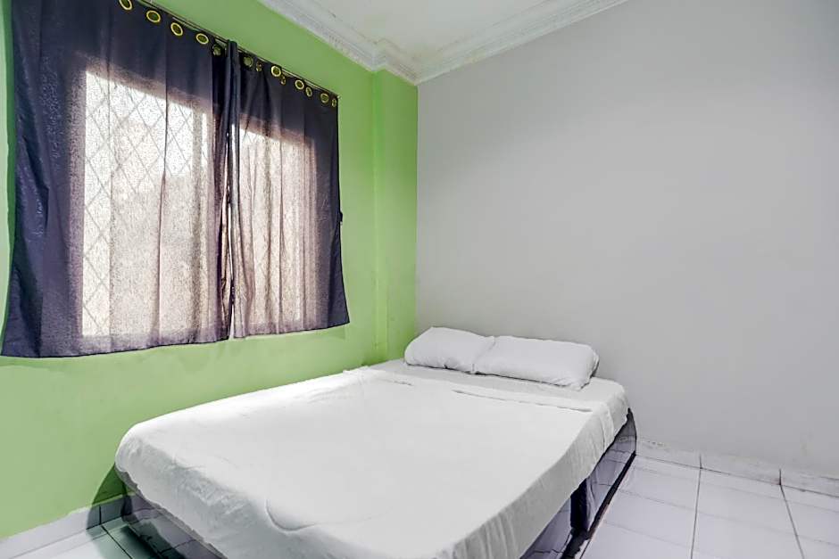 Hotel O Solo Baru 2 Homestay Syariah