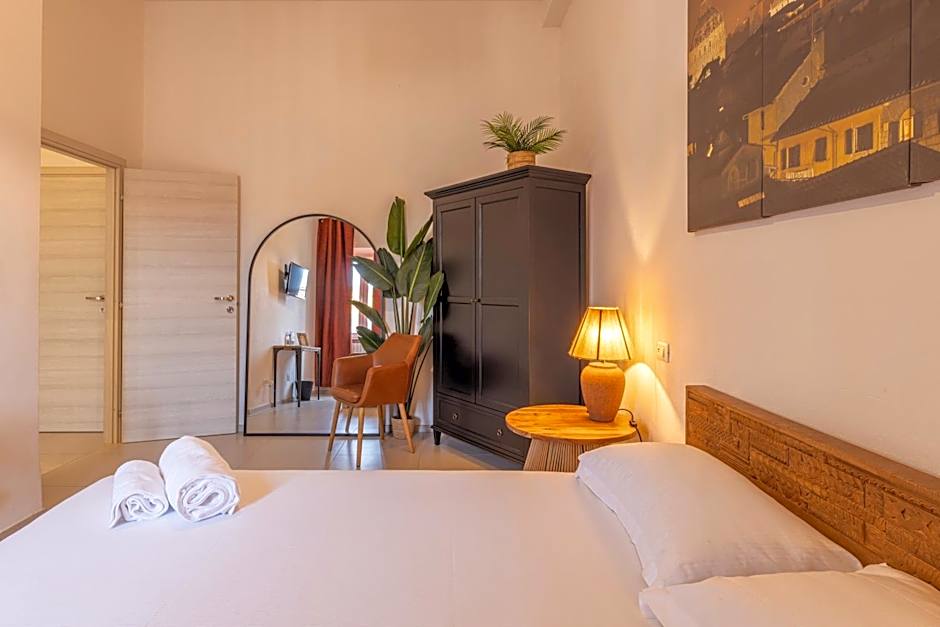 Travel B&B