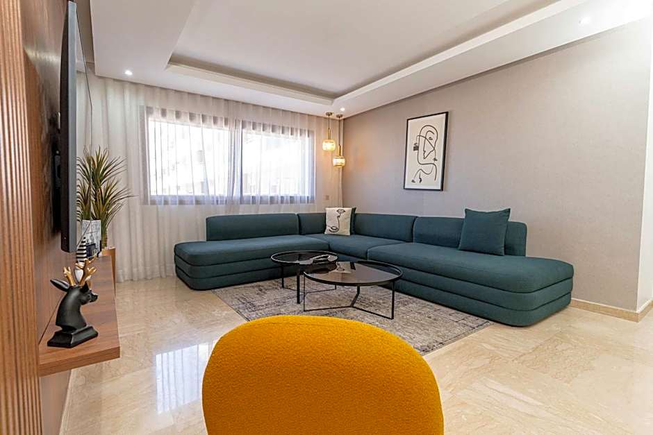 7th Floor 3BR with Terrace - AppartAli Luxury Platform