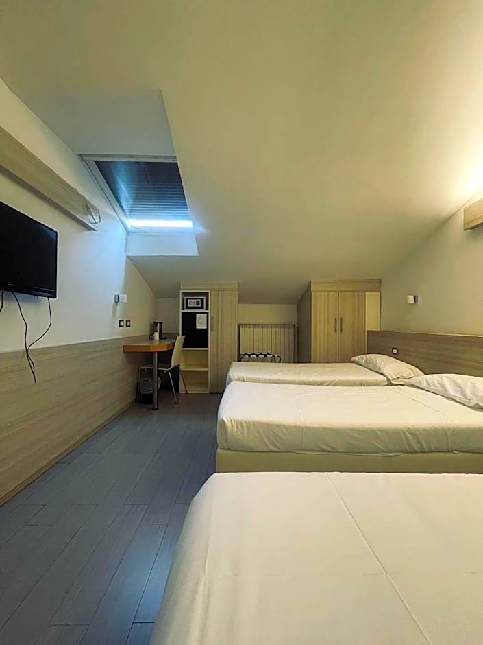 Hotel Holiday