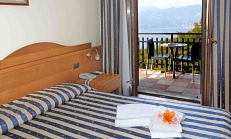 Double or Twin Room with Balcony and Lake View