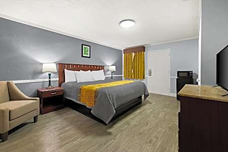 Standard King Room