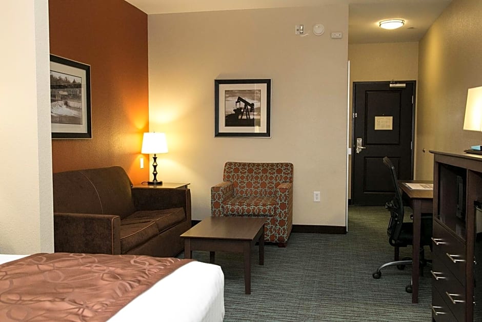 Best Western Plus Longhorn Inn & Suites