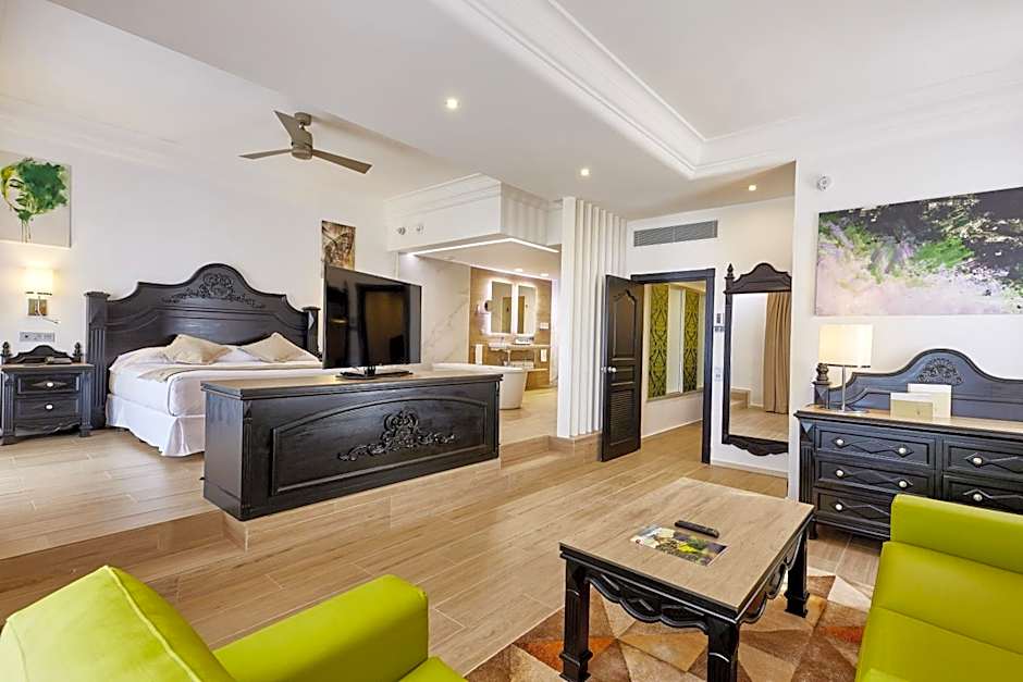 Photo 1 of 4 of Suite, Ocean View