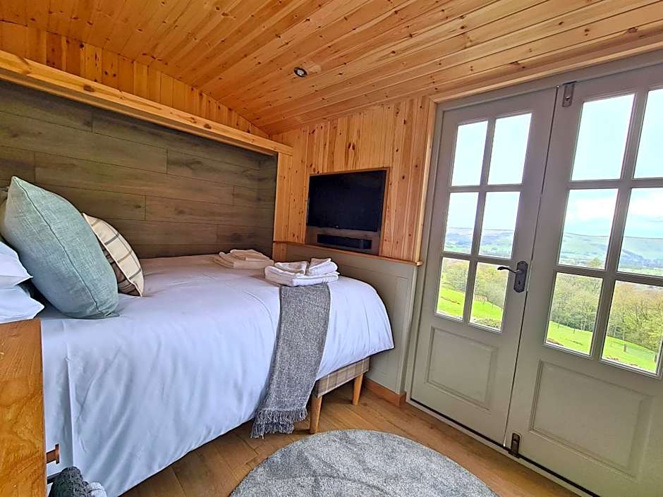 Peak District Shepherds Hut