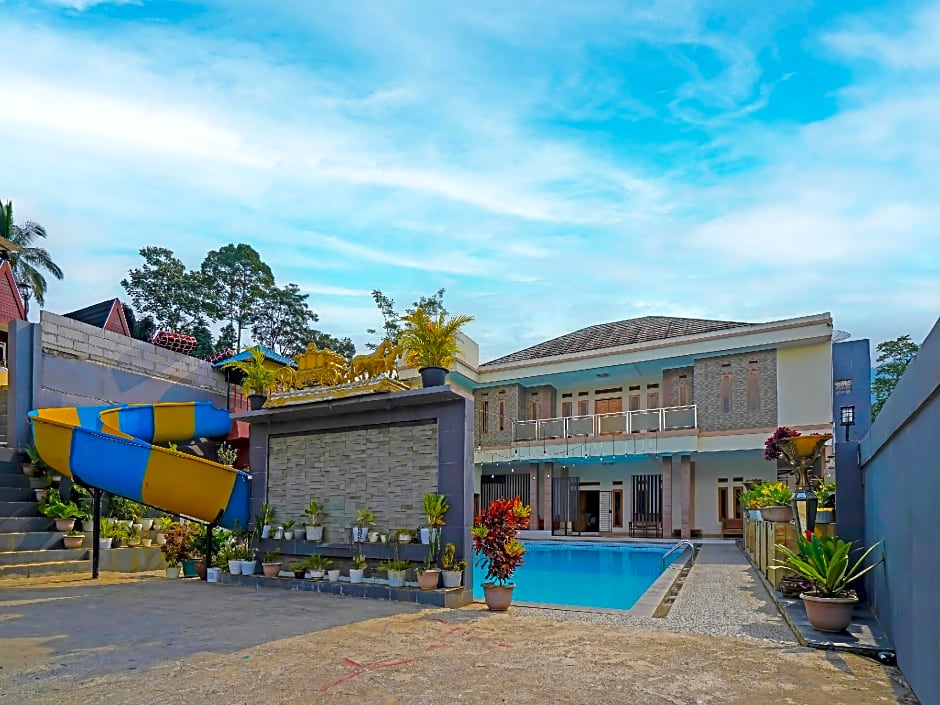 Collection O 92634 Villa Ds