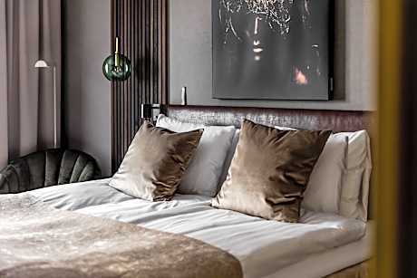 xhotel