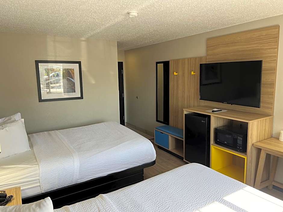 Days Inn by Wyndham Miami