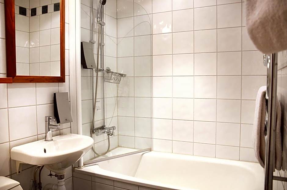 Home Hotel Temperance