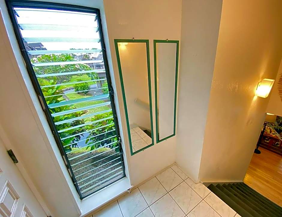 Beachfront 1 Bedroom Condo with Private Beach, Pool, Hot Tub