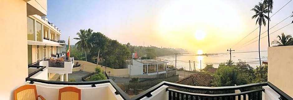 Queens Beach Hotel