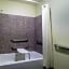 La Quinta Inn & Suites by Wyndham Las Vegas Airport South