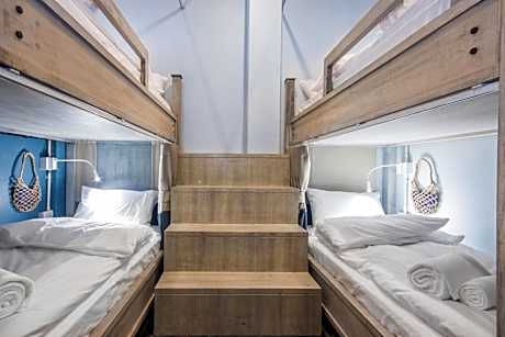 8-Bed Mixed Dormitory Room