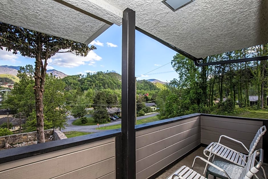 Chalet Inn