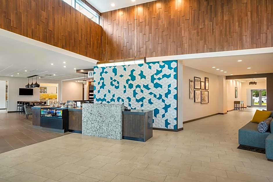 Hyatt Place Hampton Convention Center