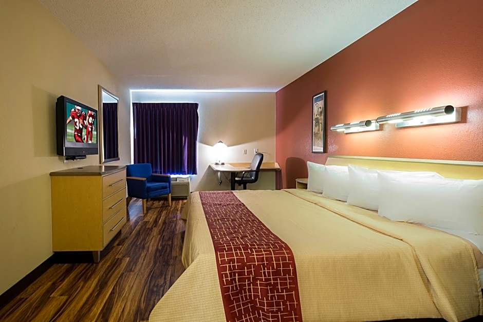 Red Roof Inn & Suites Philadelphia - Bellmawr