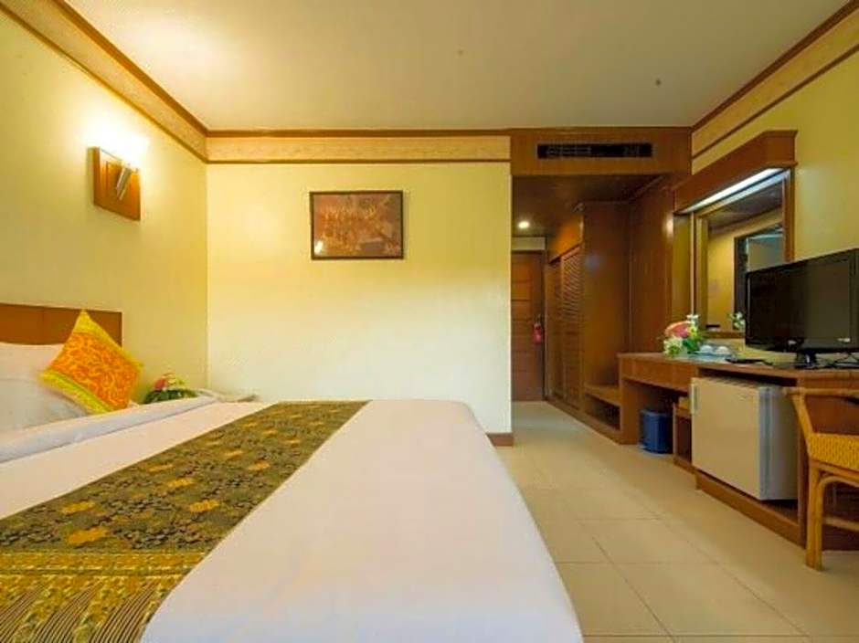 Krabi Royal Hotel (SHA Extra Plus)
