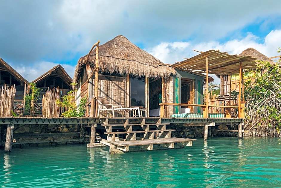 La Embajada Universal The Eighth Color of Bacalar