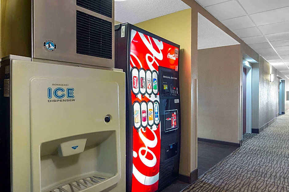 Comfort Inn & Suites LaGrange East