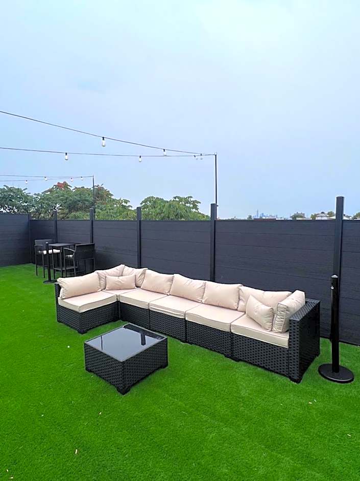 Bay Ridge ApartHotel