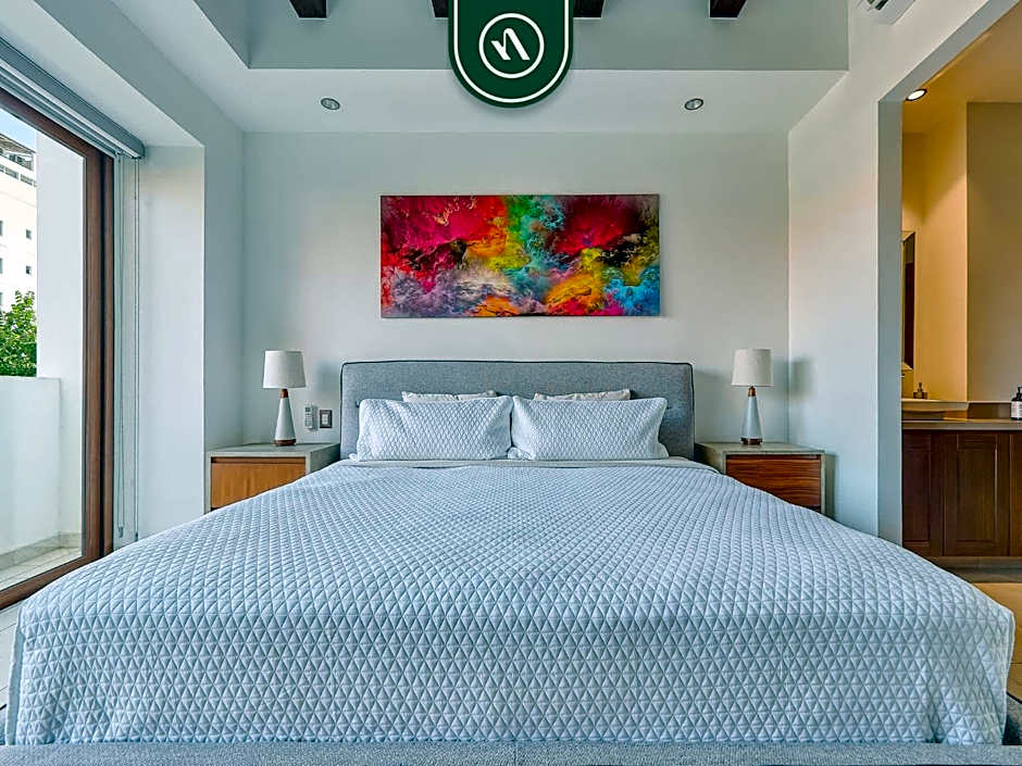 Luxury 2BR Condo in Romatic Zone - Rooftop Pool