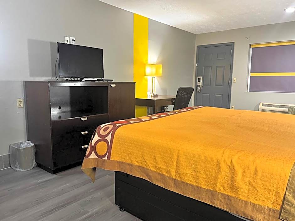 Super 8 by Wyndham Kosciusko