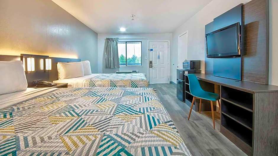 Studio 6 Texarkana TX