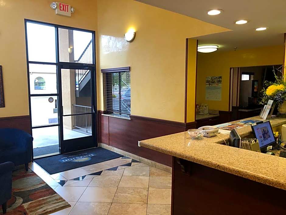 Days Inn by Wyndham Rio Rancho